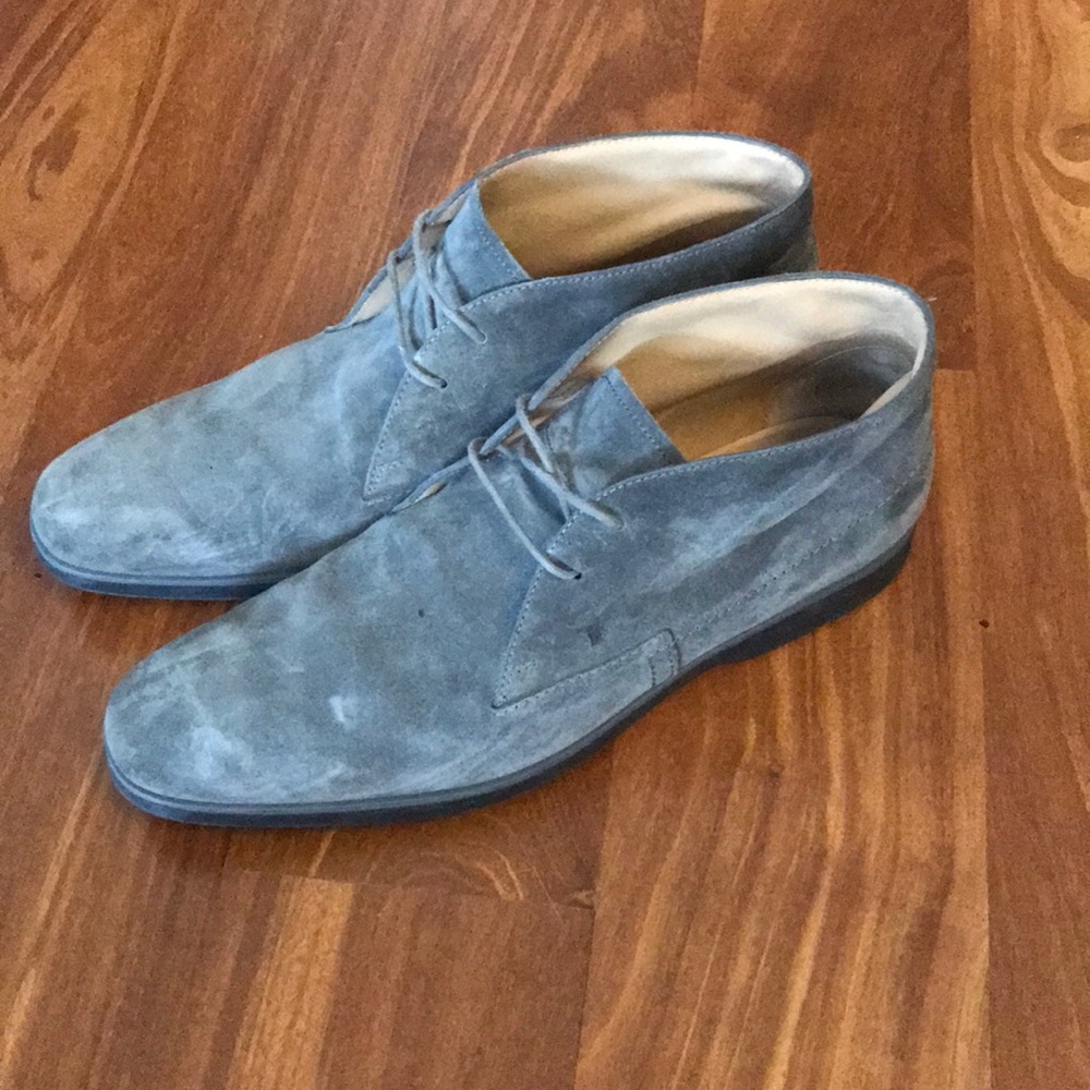 Tod’s Short Ankle Boots in Suede (Gray, Chukka)